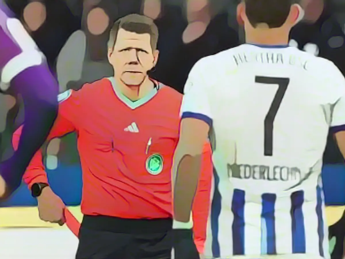 Hertha supports referee Ittrich after death threats