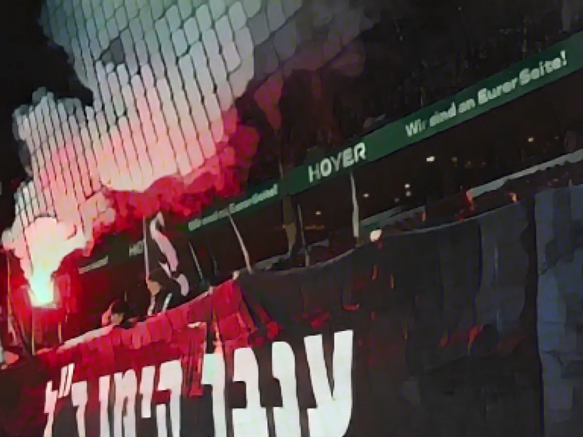 Werder fans commemorate dead Hamas hostage