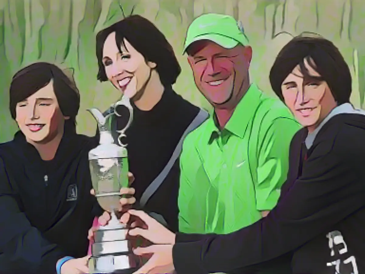 Stewart Cink takes time off from golf to care for sick wife