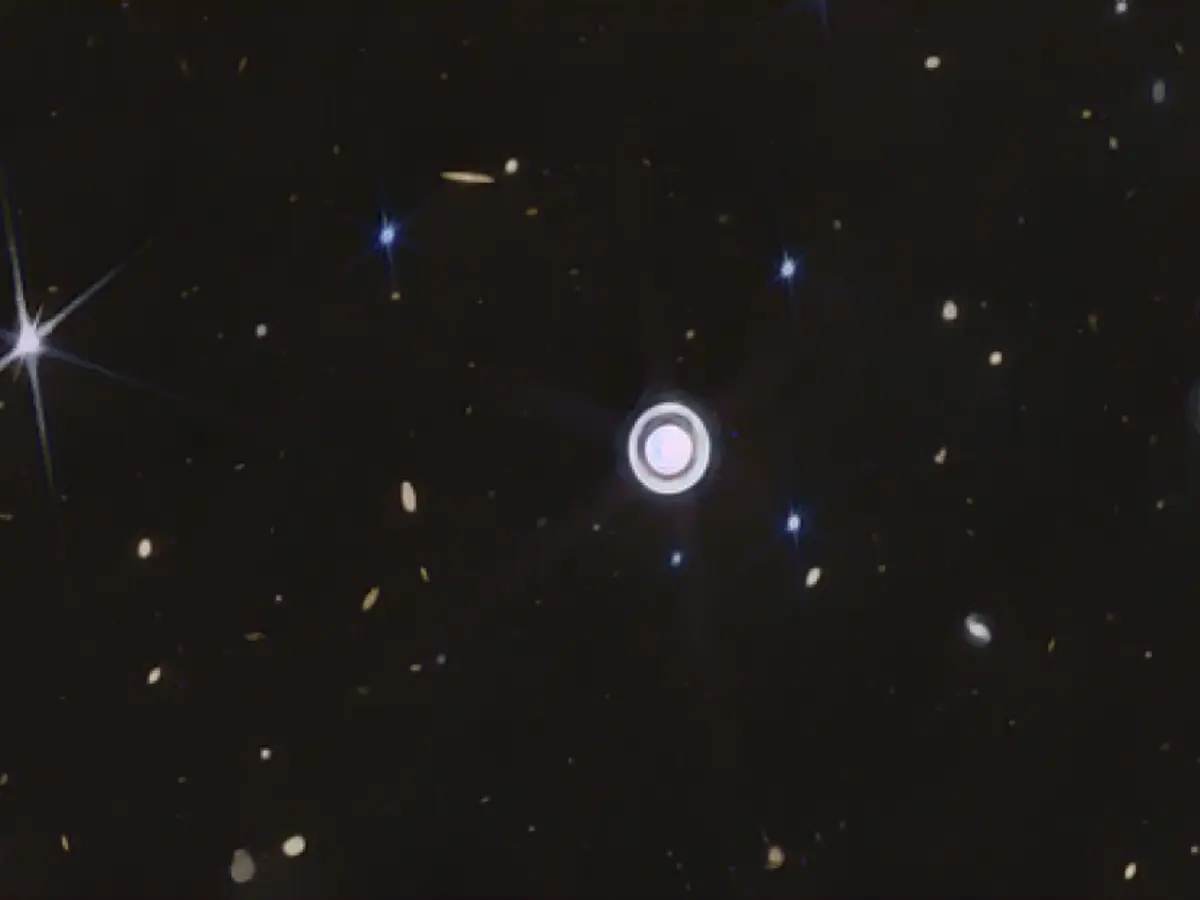 Uranus' hidden rings and unusual features shine in new web images