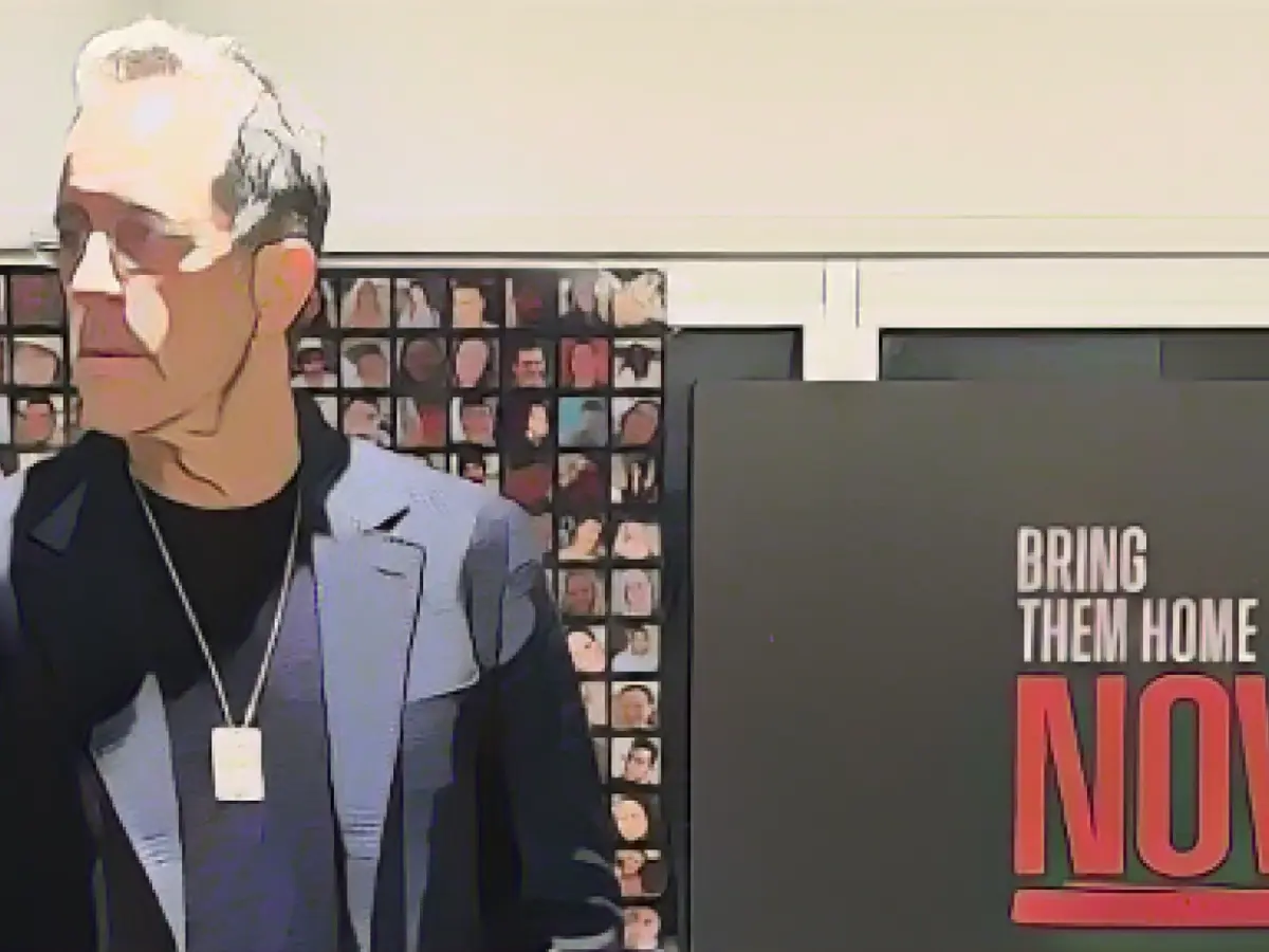 Jerry Seinfeld meets freed hostages and families in Tel Aviv