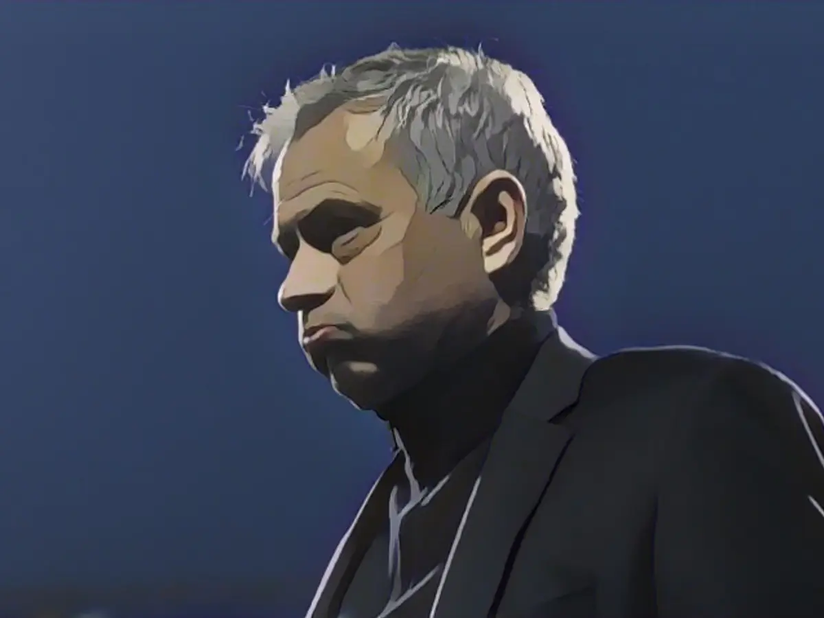 Jose Mourinho sacks Tottenham Hotspur manager