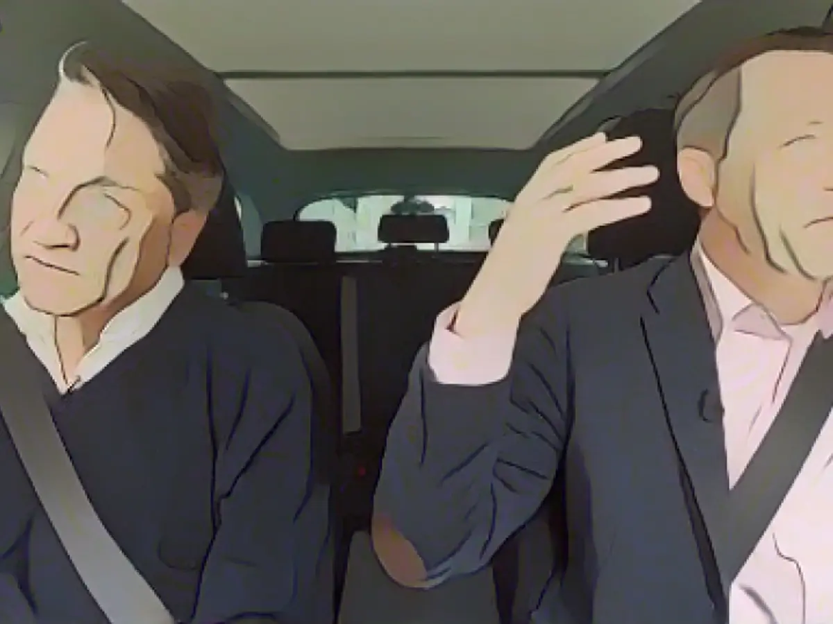 Corona, flu, Christmas time: Augstein and Blome argue about rules of conduct