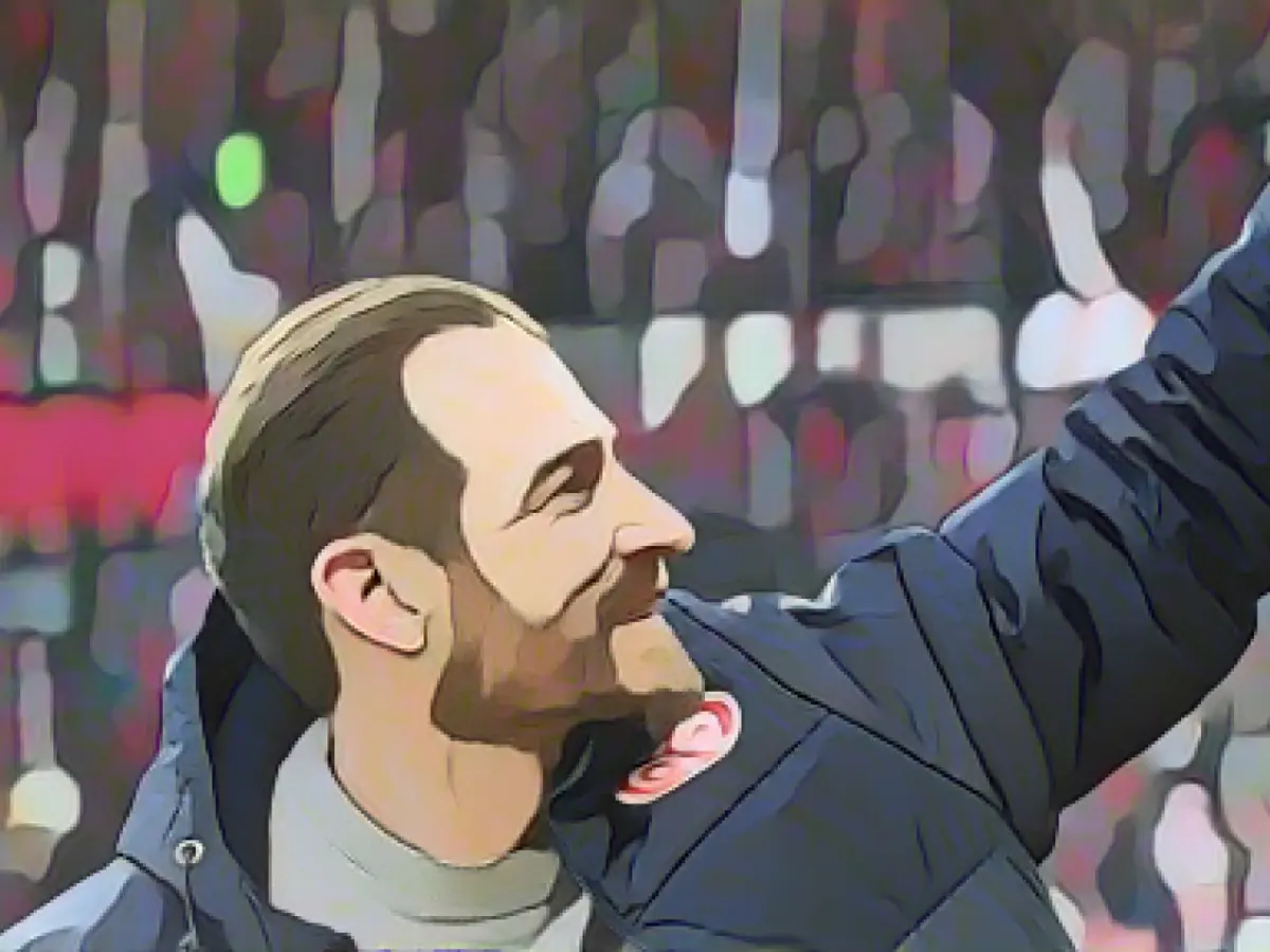 Siewert remains coach at Mainz 05 - contract until 2026