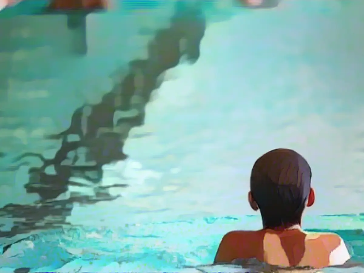 Only a few elementary school without swimming lessons