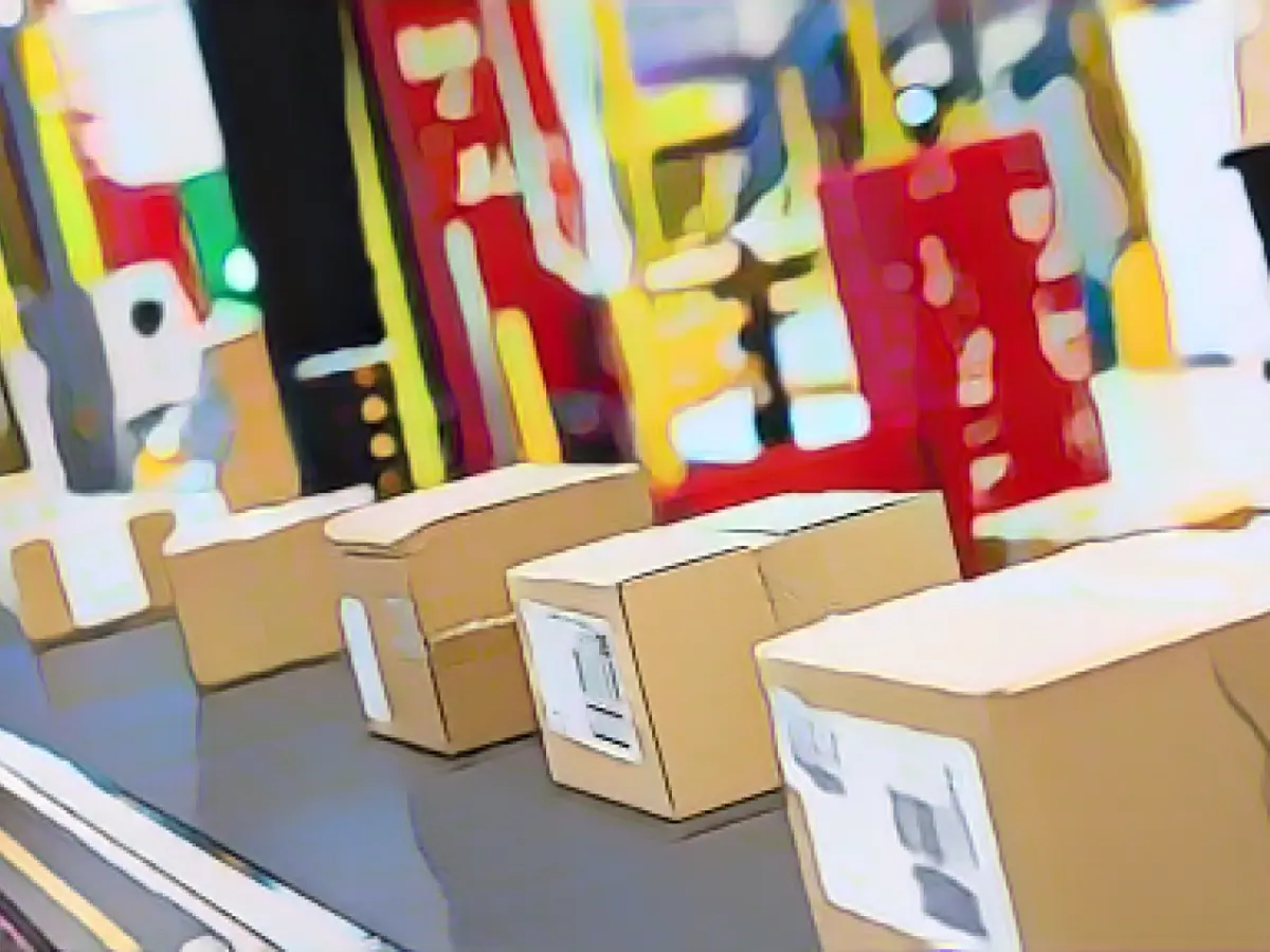 Wages in the mail order business significantly lower in comparison