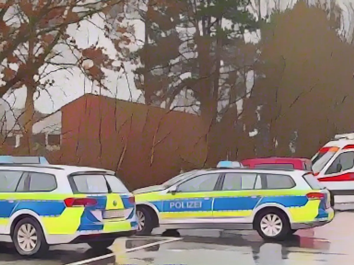 After knife attack at school - police analyze cell phone