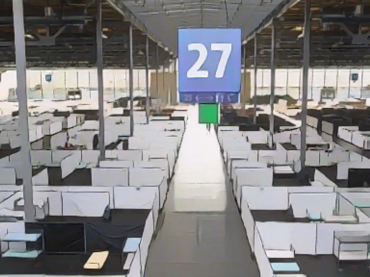 Refugee accommodation has many places available again