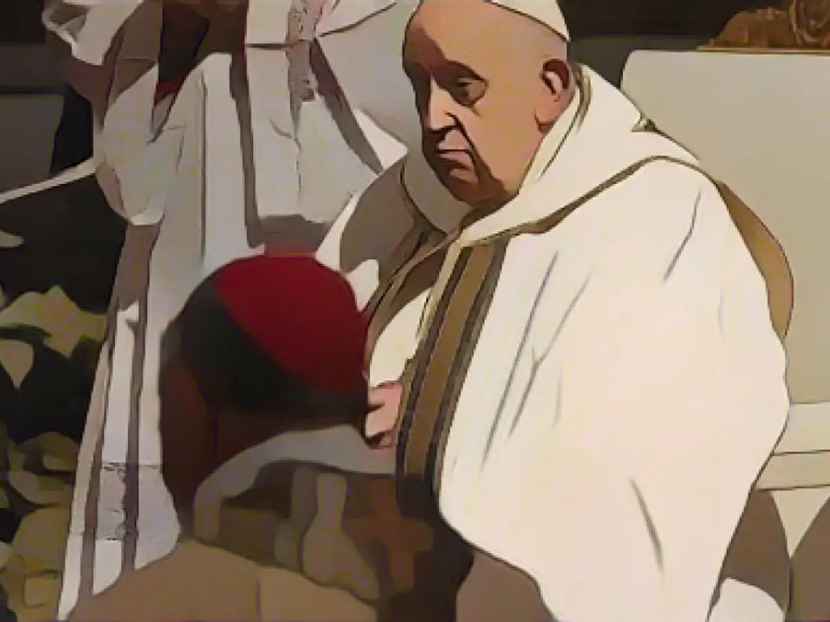 Pope urges peace at Christmas mass