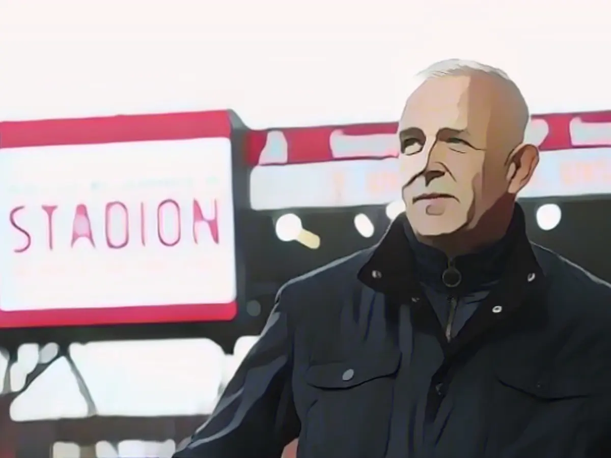 Union boss takes issue with criticism of "shitty DFL"