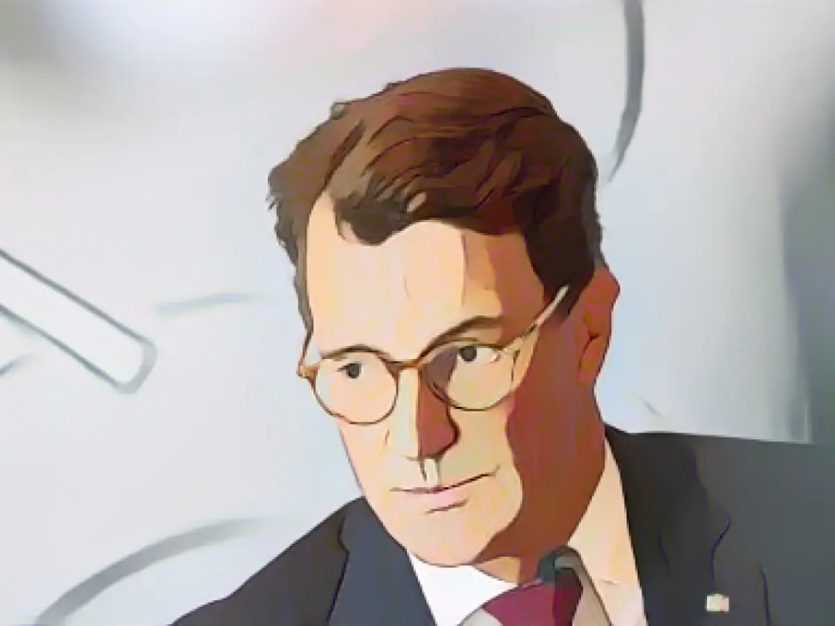 Around 98,400 euros for photos and videos of Wüst