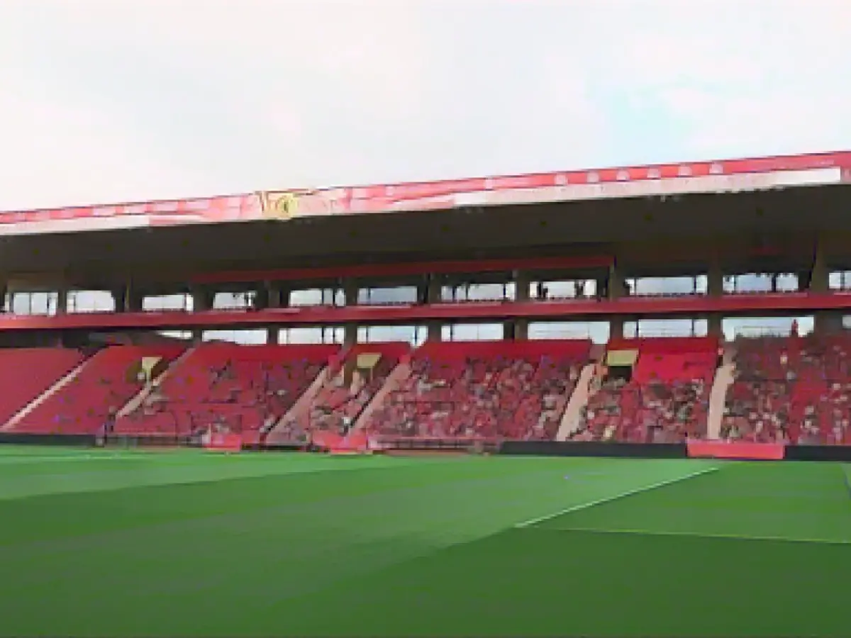 Union's new stadium for "just over 40,000 spectators"