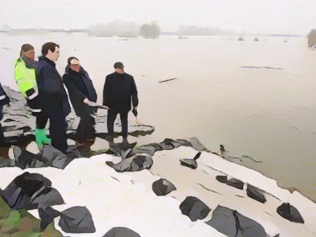 Krischer does not issue flood warning: situation tense