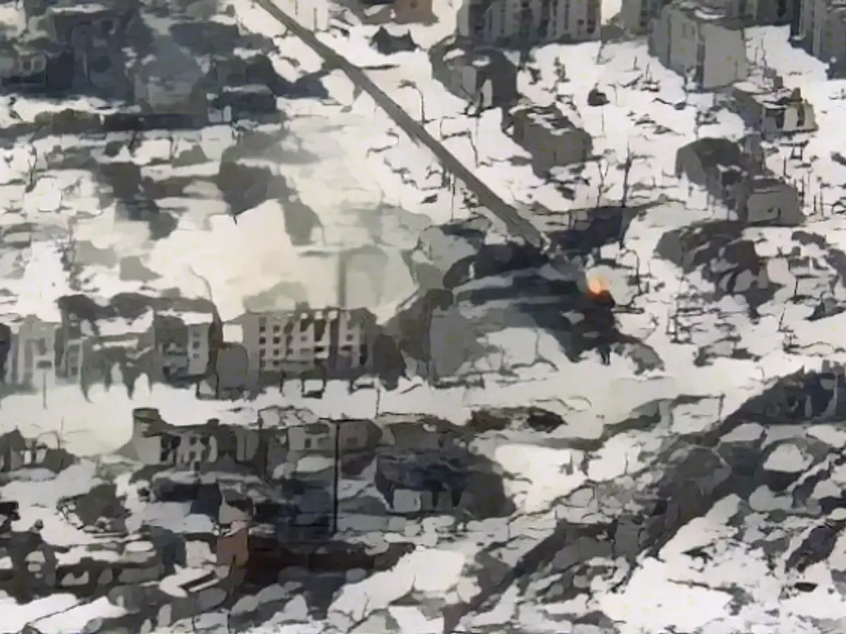 Shoigu reports the capture of Marjinka to Putin